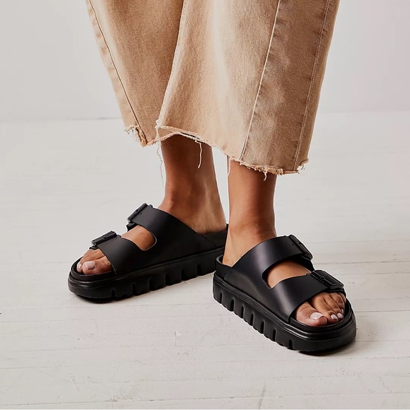 NEW IN BOX Birkenstock Chunky Papillio Arizona Leather in Black - Picture 2 of 3